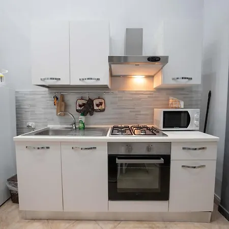 Апартаменты Cattedrale Duomo 77 By Dimorra Неаполь