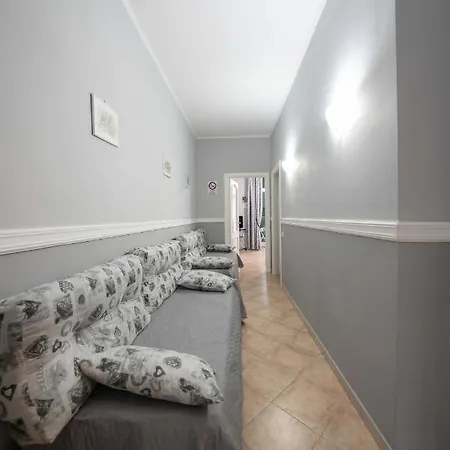 Апартаменты Cattedrale Duomo 77 By Dimorra *